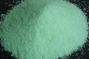 سولفات آهن که به نام‌های فروس سولفات یا Iron Sulfate نیز شناخته می‌شود، ماده‌ای مهم با کاربردهای گسترده در کشاورزی، صنعت و پزشکی است.